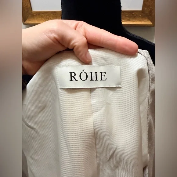 RÓHE Overlap Asymmetric Slub Waistcoat V-neck cut linen-enriched size 36 (Small) - Picture 13 of 16